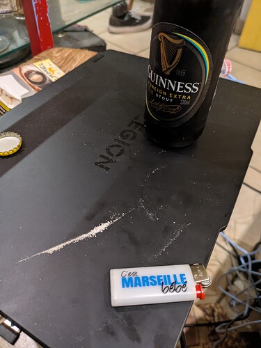 PXL_20251202_204708359