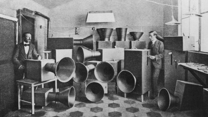 russolo_orchestra_1_